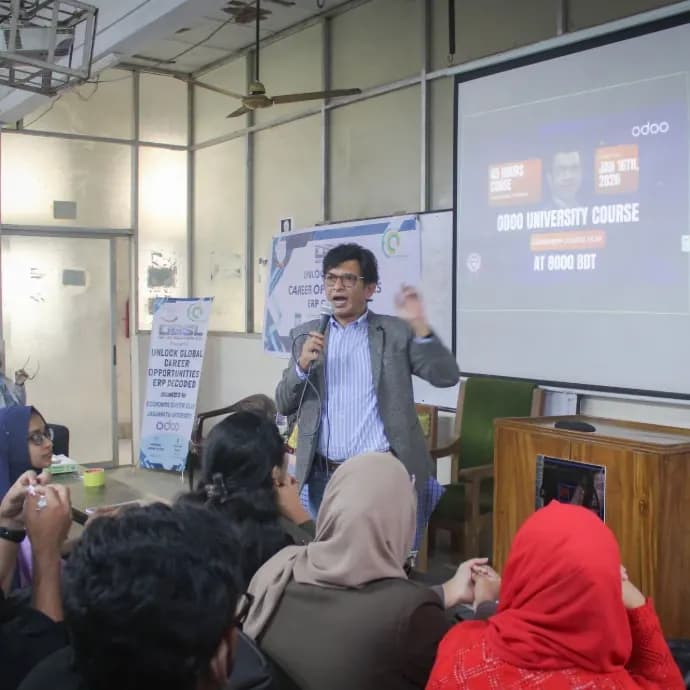 Global career opportunities session at Jagannath University — photo 1